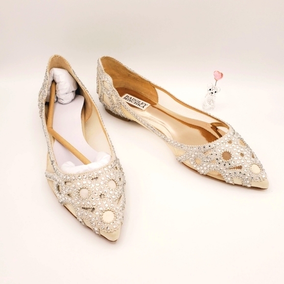 Badgley Mischka Gigi flats NWOB - Picture 3 of 15